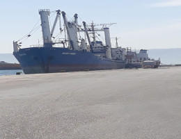 تصدير مركب سكر عبر ميناء الادبيه